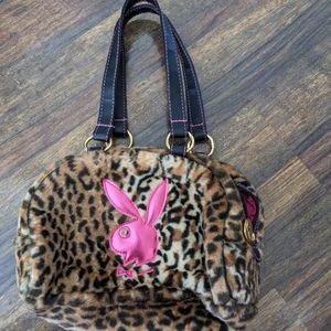 Vintage Y2K fuzzy leopard print bag.